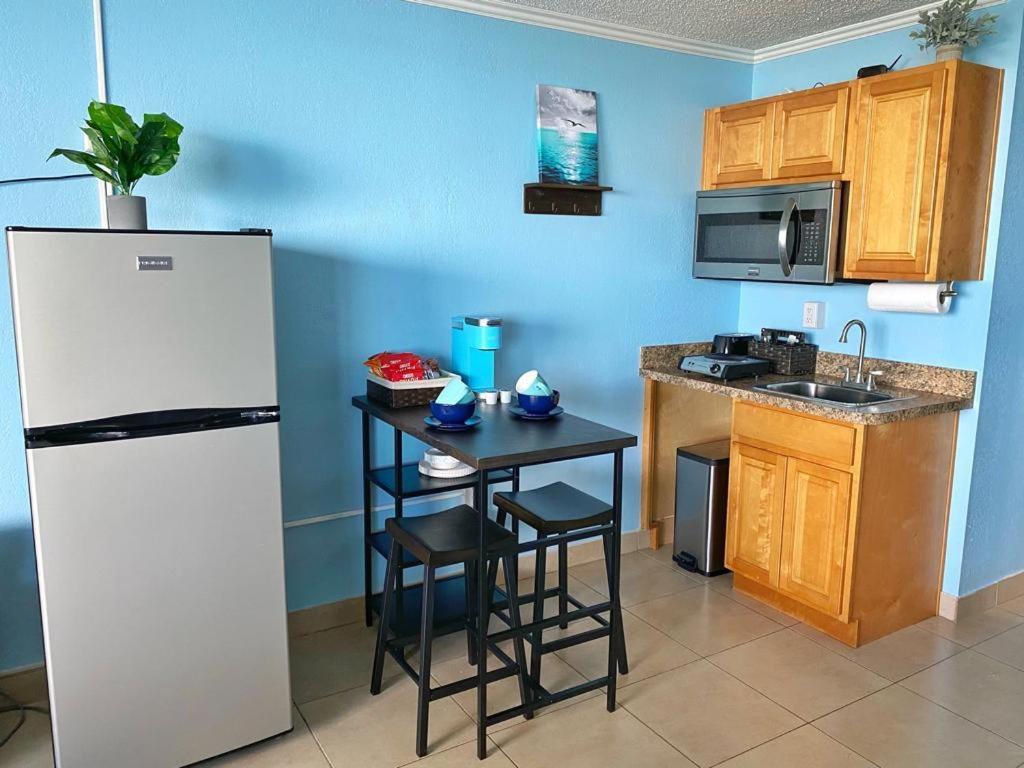 Castaways Resort Studios Daytona Beach Eksteriør billede