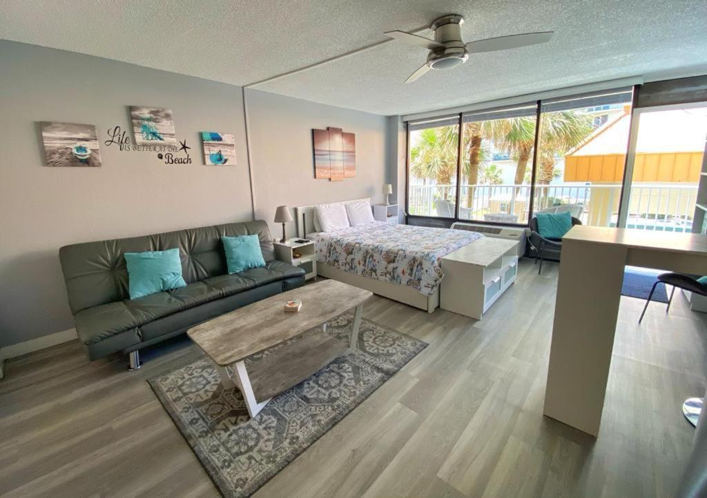 Castaways Resort Studios Daytona Beach Eksteriør billede